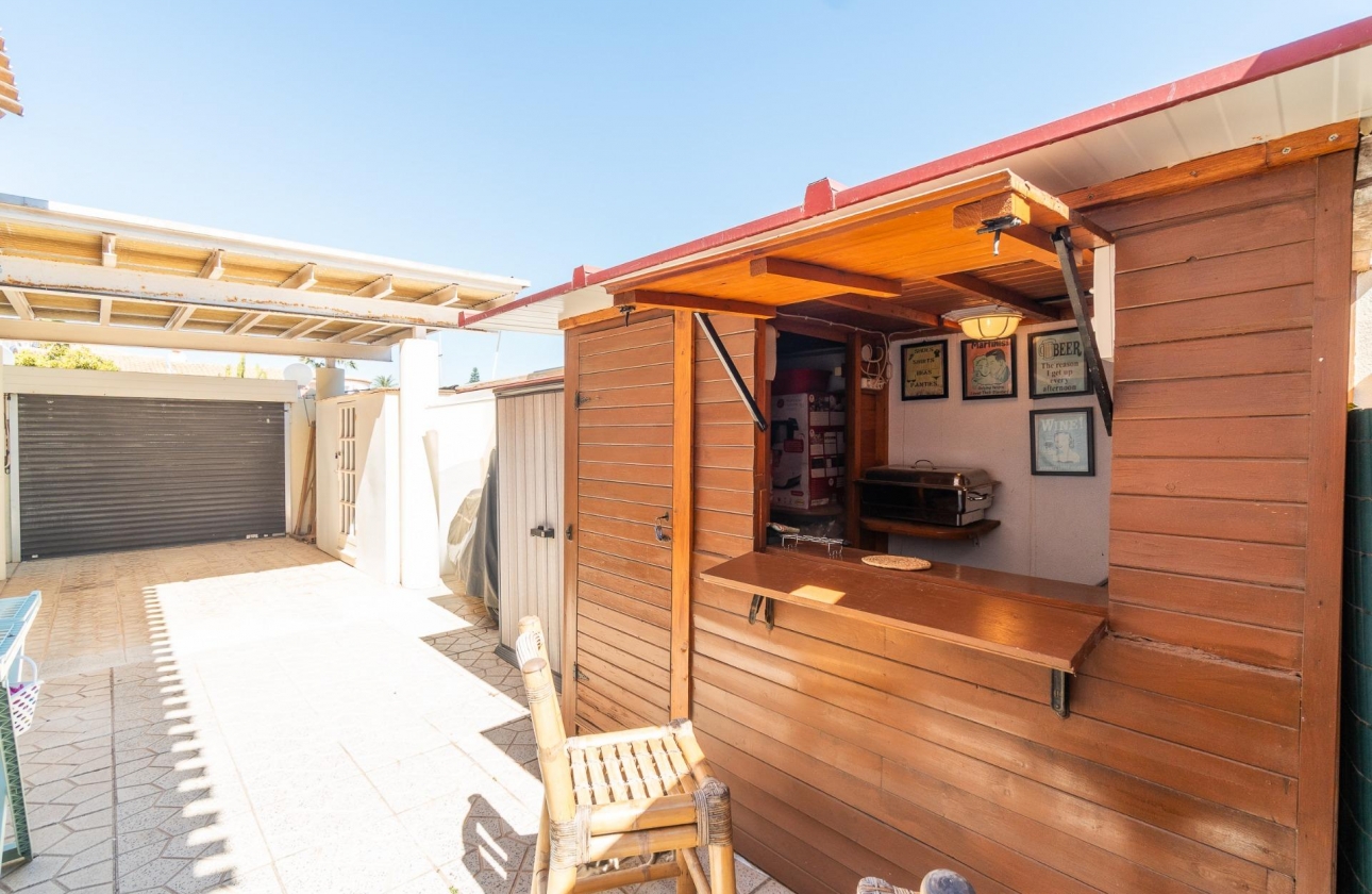 Rynek wtórny - Villa - Orihuela Costa - La Zenia