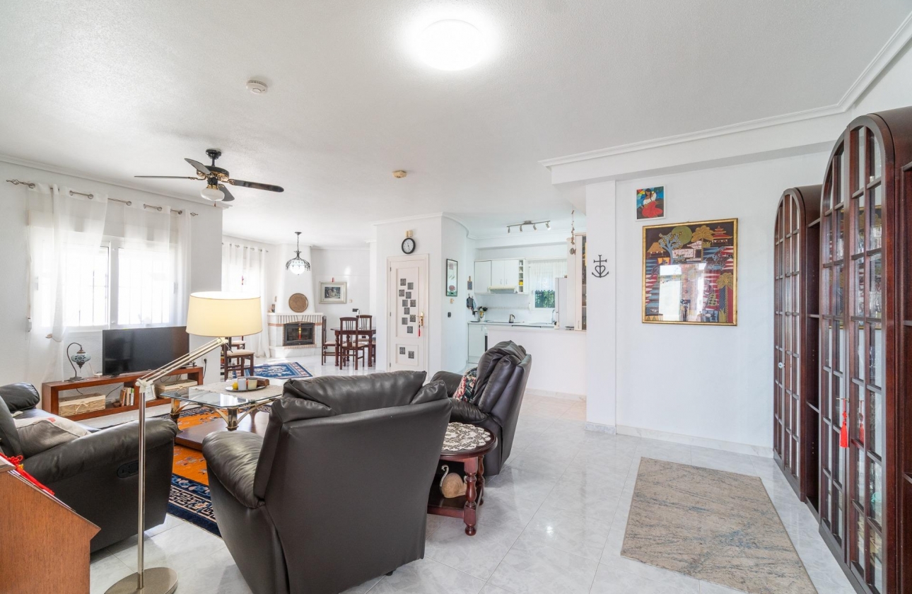 Rynek wtórny - Villa - Orihuela Costa - La Zenia