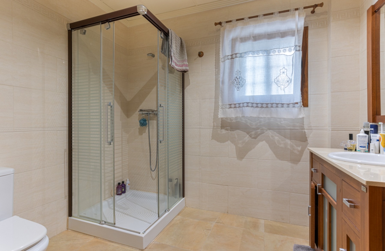 Rynek wtórny - Villa - Los Montesinos - La Herrada