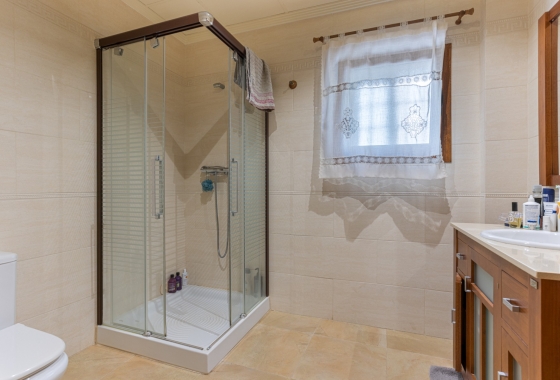 Rynek wtórny - Villa - Los Montesinos - La Herrada