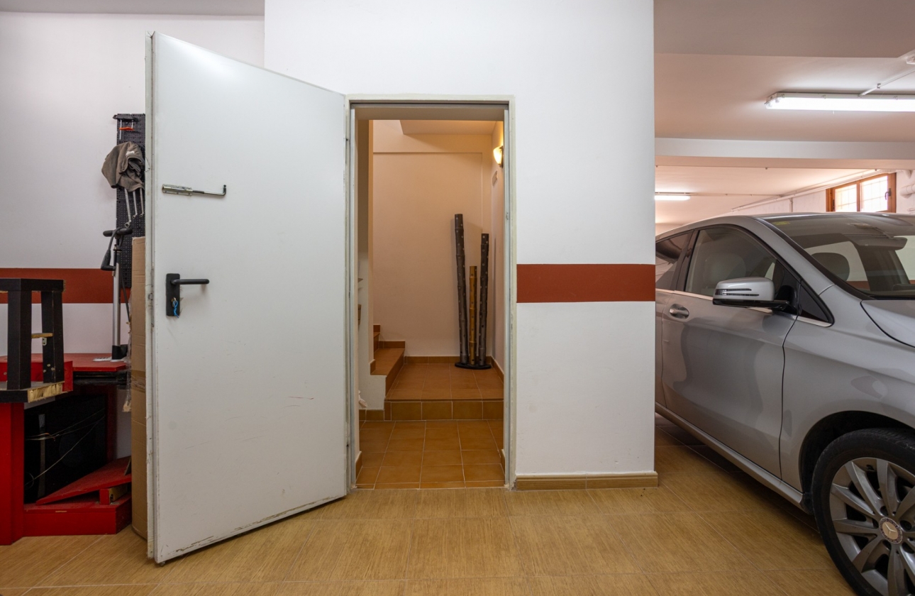 Rynek wtórny - Villa - Los Montesinos - La Herrada