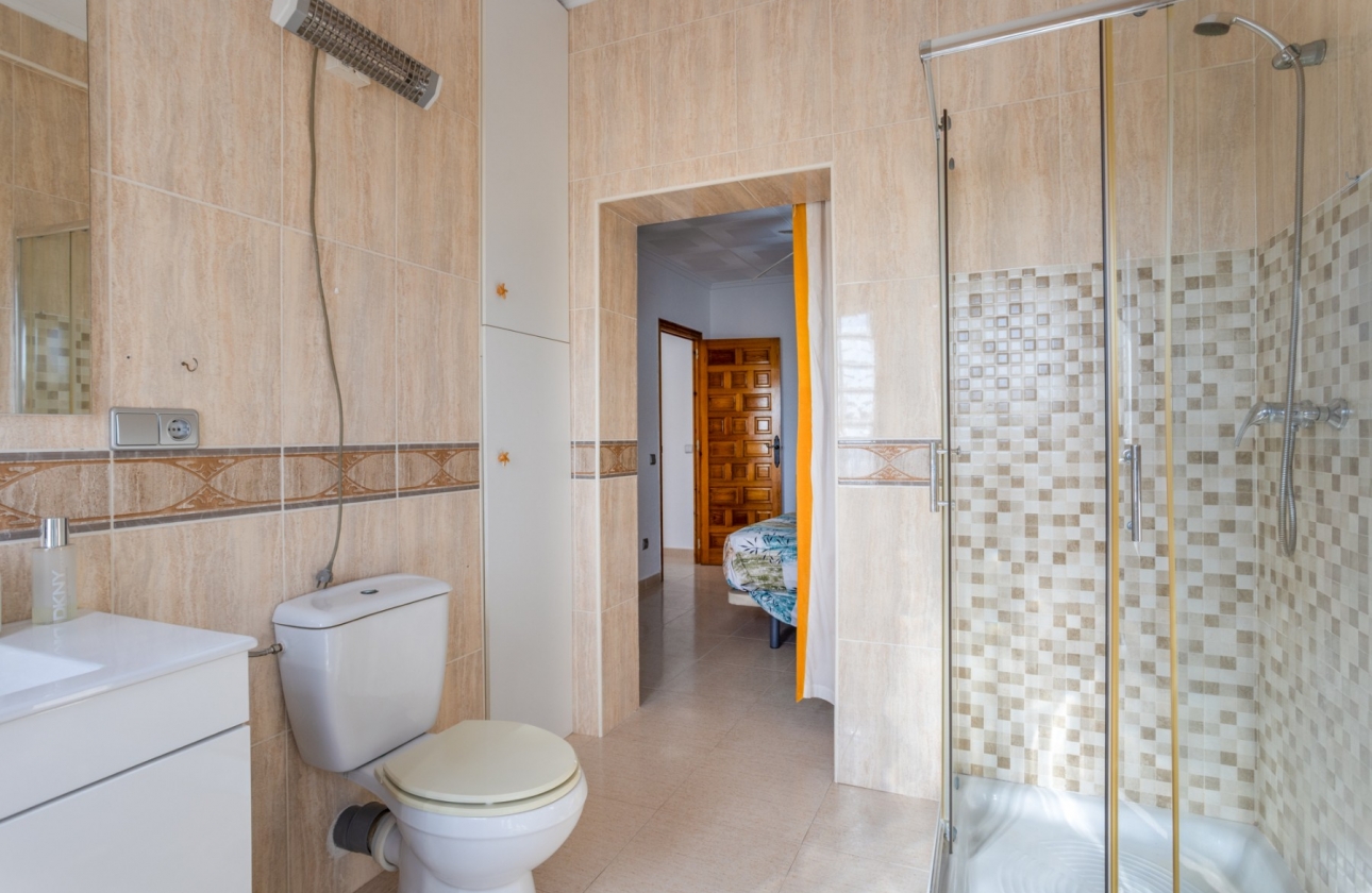 Rynek wtórny - Villa - Torrevieja - Urbanización San Luis