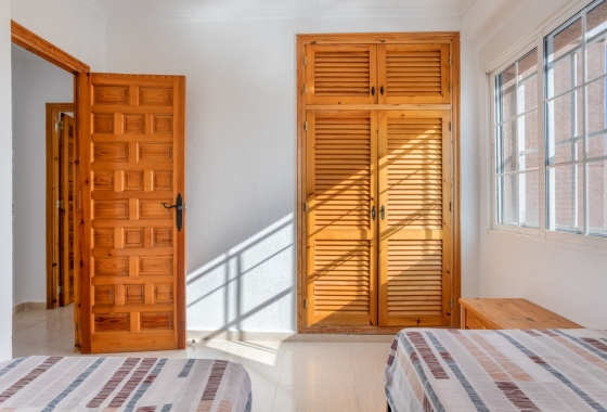 Rynek wtórny - Villa - Torrevieja - Urbanización San Luis