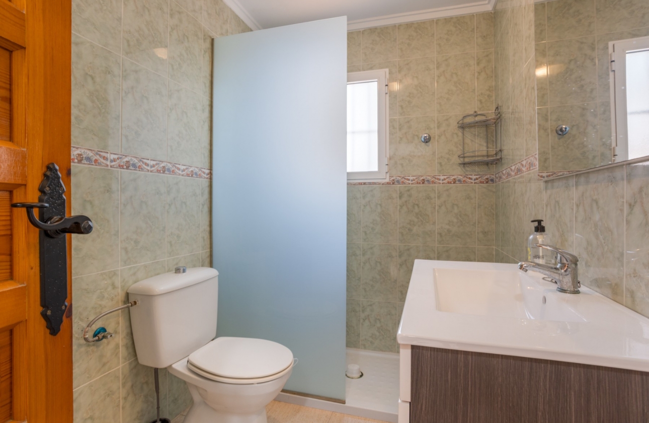 Rynek wtórny - Villa - Torrevieja - Urbanización San Luis