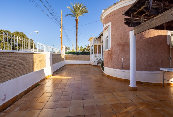 Rynek wtórny - Villa - Torrevieja - Urbanización San Luis