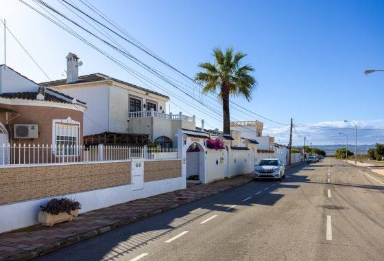 Rynek wtórny - Villa - Torrevieja - Urbanización San Luis