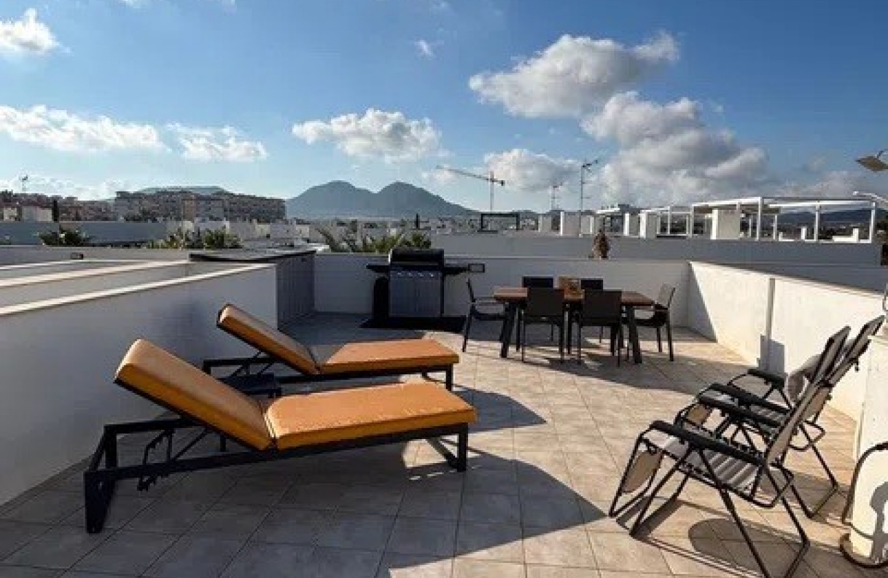 Resale - Apartment - Mar de Cristal