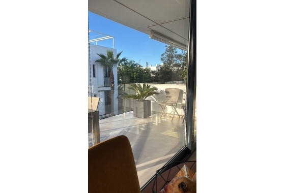 Resale - Apartment - Mar de Cristal