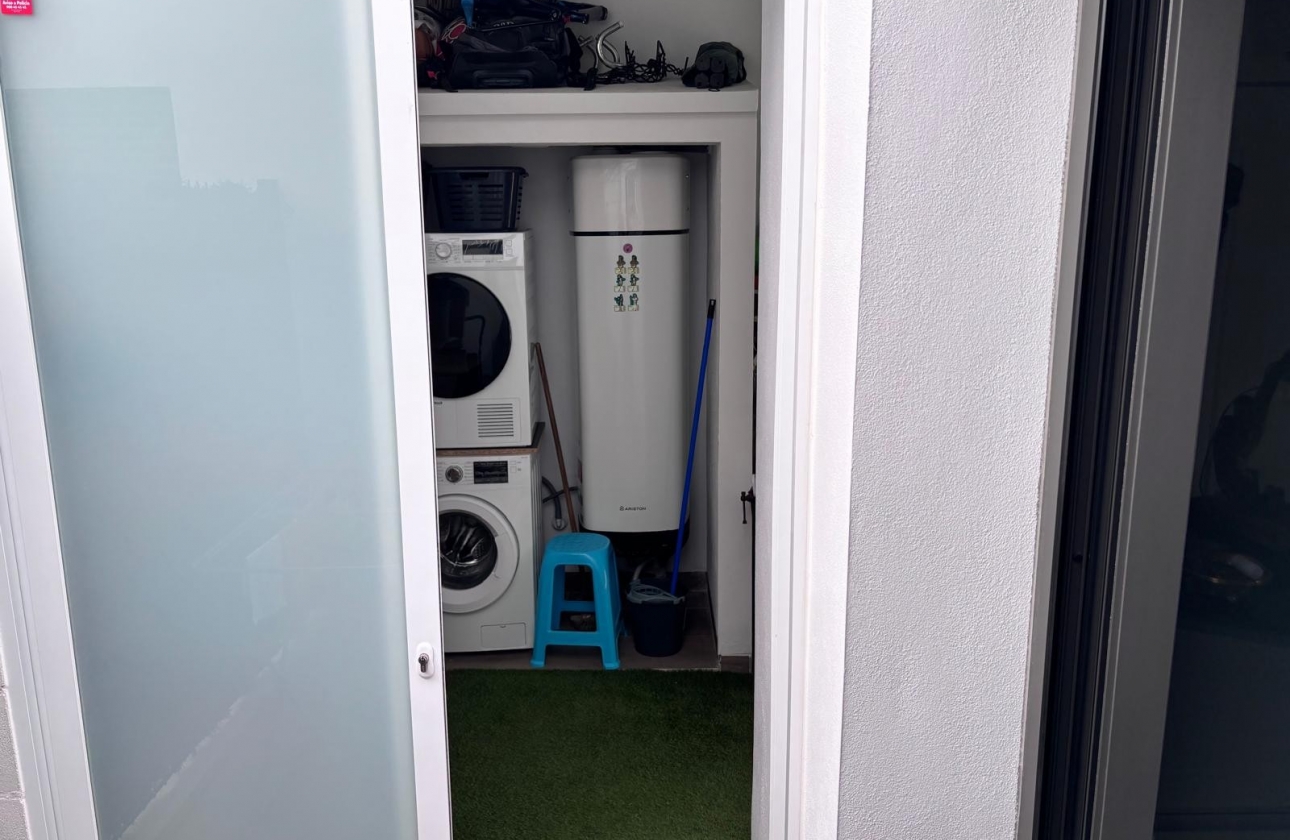 Rynek wtórny - Szeregowiec - Los Montesinos - La Herada