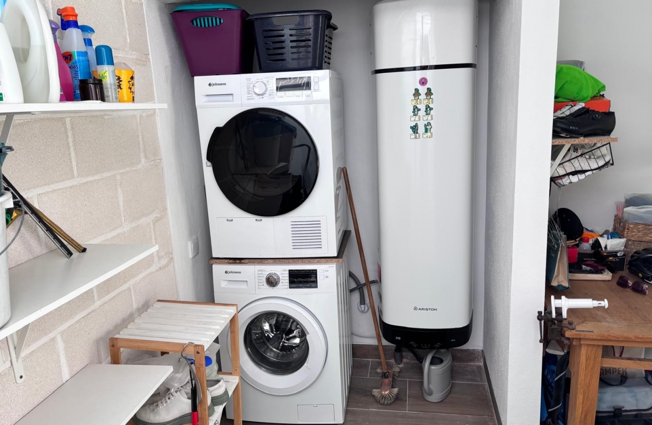 Rynek wtórny - Szeregowiec - Los Montesinos - La Herada