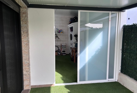 Rynek wtórny - Szeregowiec - Los Montesinos - La Herada