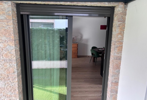 Rynek wtórny - Szeregowiec - Los Montesinos - La Herada