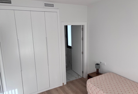 Rynek wtórny - Szeregowiec - Los Montesinos - La Herada