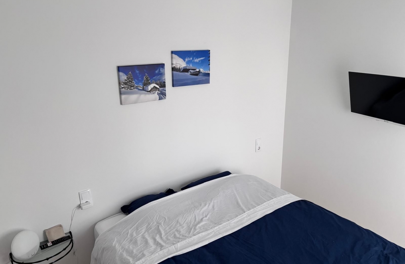 Rynek wtórny - Szeregowiec - Los Montesinos - La Herada