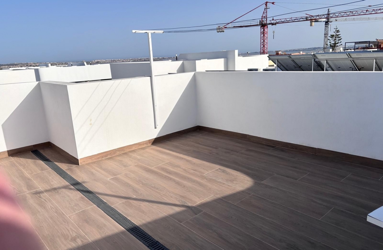 Rynek wtórny - Szeregowiec - Los Montesinos - La Herada