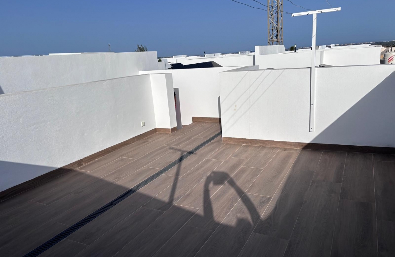 Rynek wtórny - Szeregowiec - Los Montesinos - La Herada