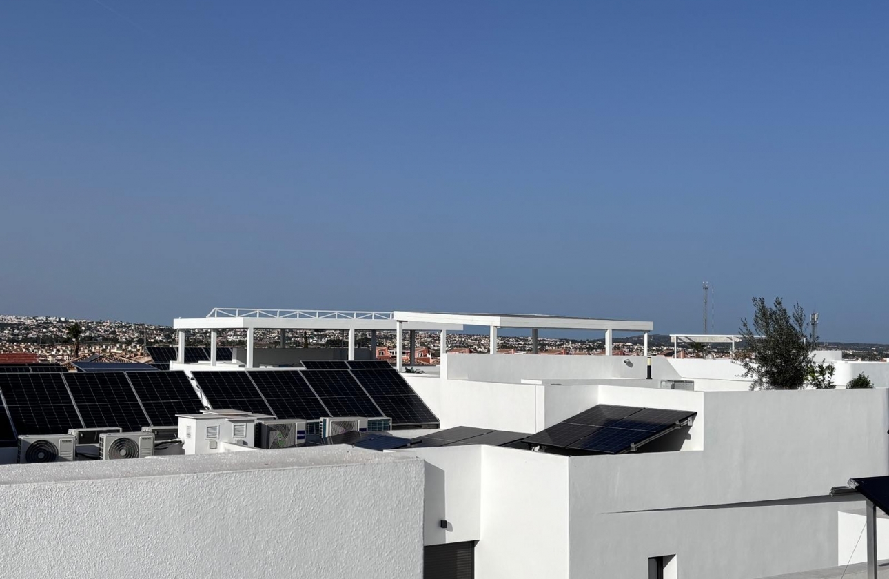 Rynek wtórny - Szeregowiec - Los Montesinos - La Herada