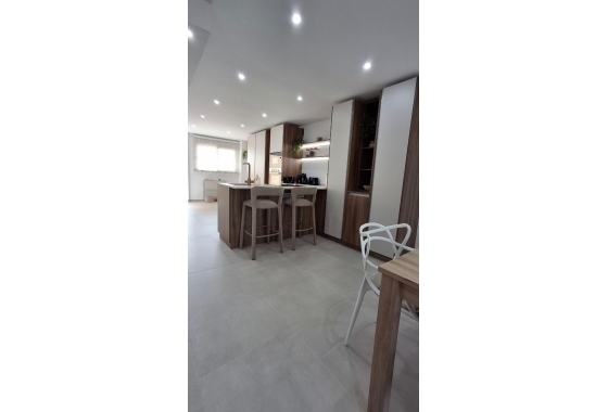 Rynek wtórny - Apartament - Torrevieja - Playa Acequion