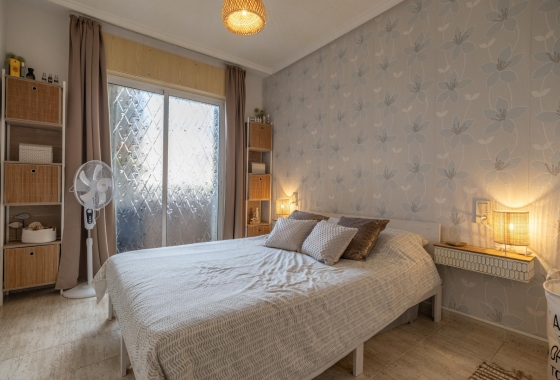 Rynek wtórny - Apartament - Torrevieja - Acequion