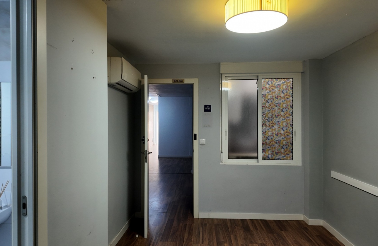 Rynek wtórny - Nieruchomość komercyjna - Alicante - Center