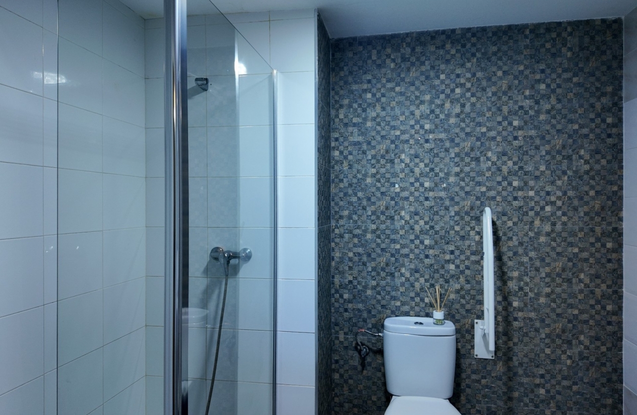 Rynek wtórny - Nieruchomość komercyjna - Alicante - Center