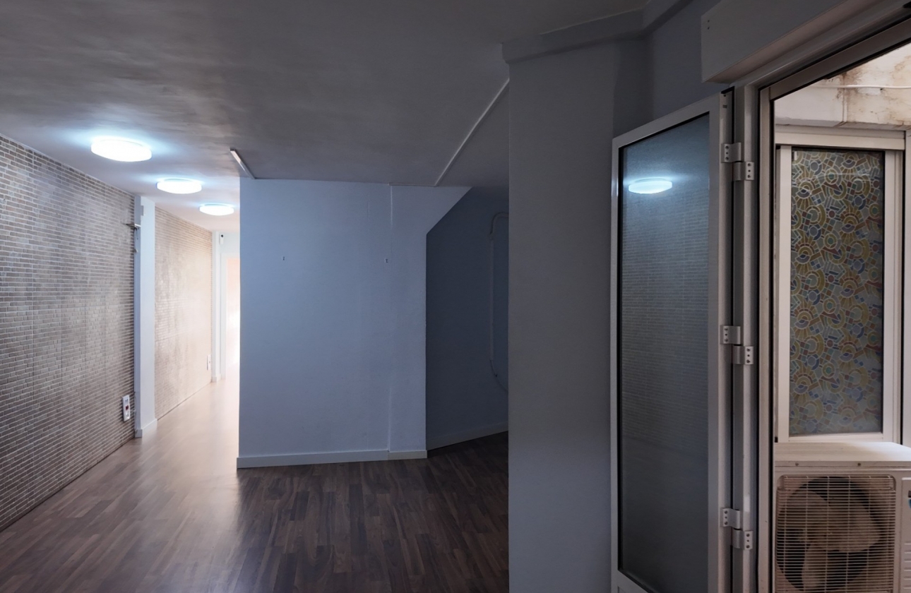 Rynek wtórny - Nieruchomość komercyjna - Alicante - Center