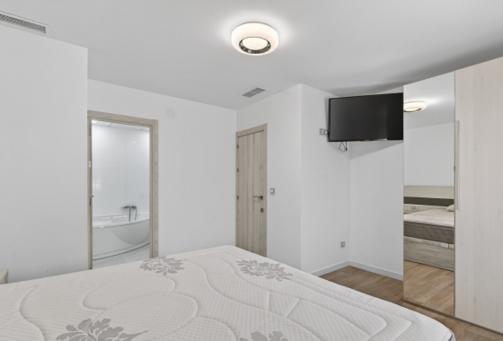 Rynek wtórny - Villa - Alicante - Rebolledo