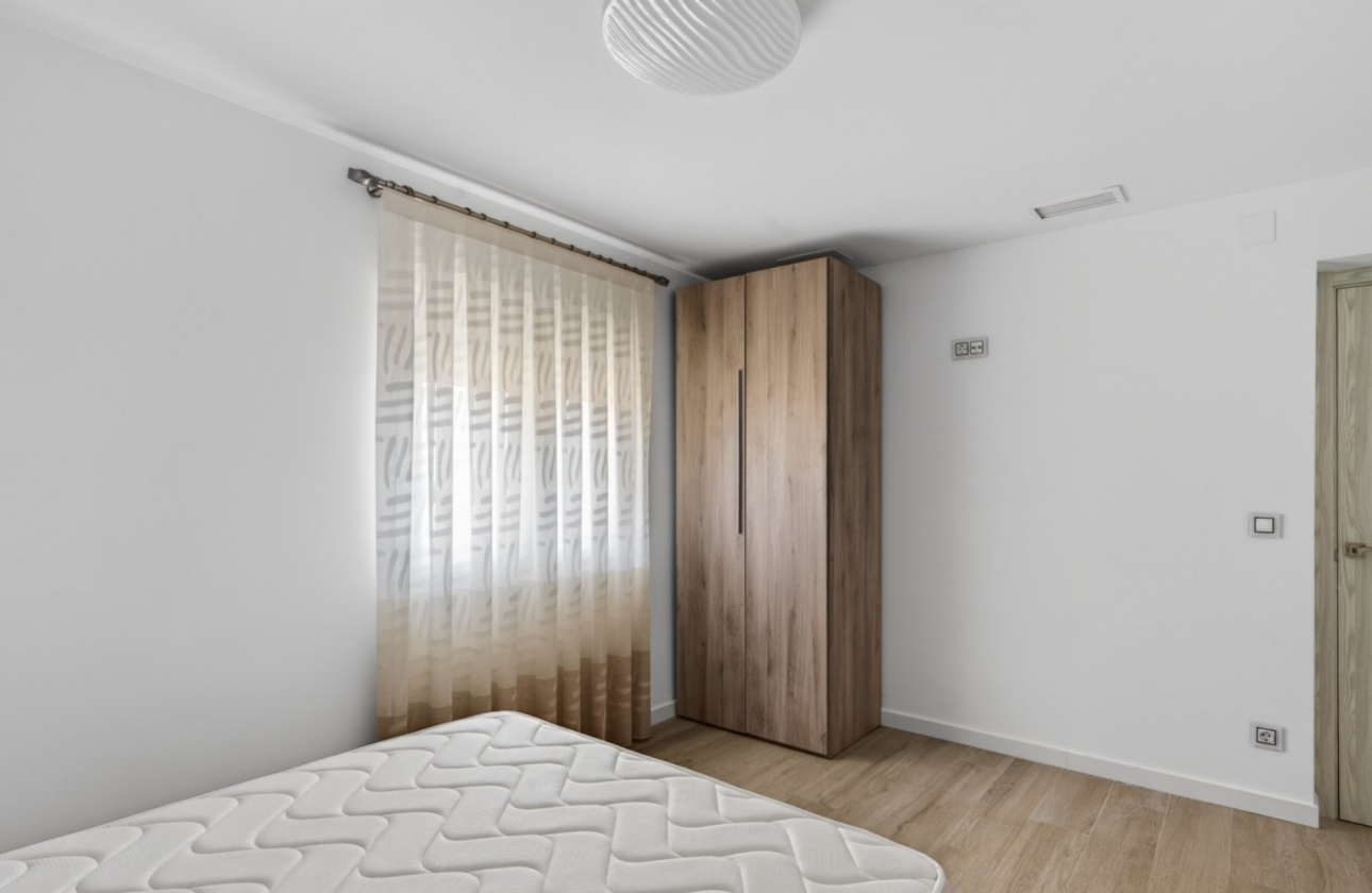 Rynek wtórny - Villa - Alicante - Rebolledo