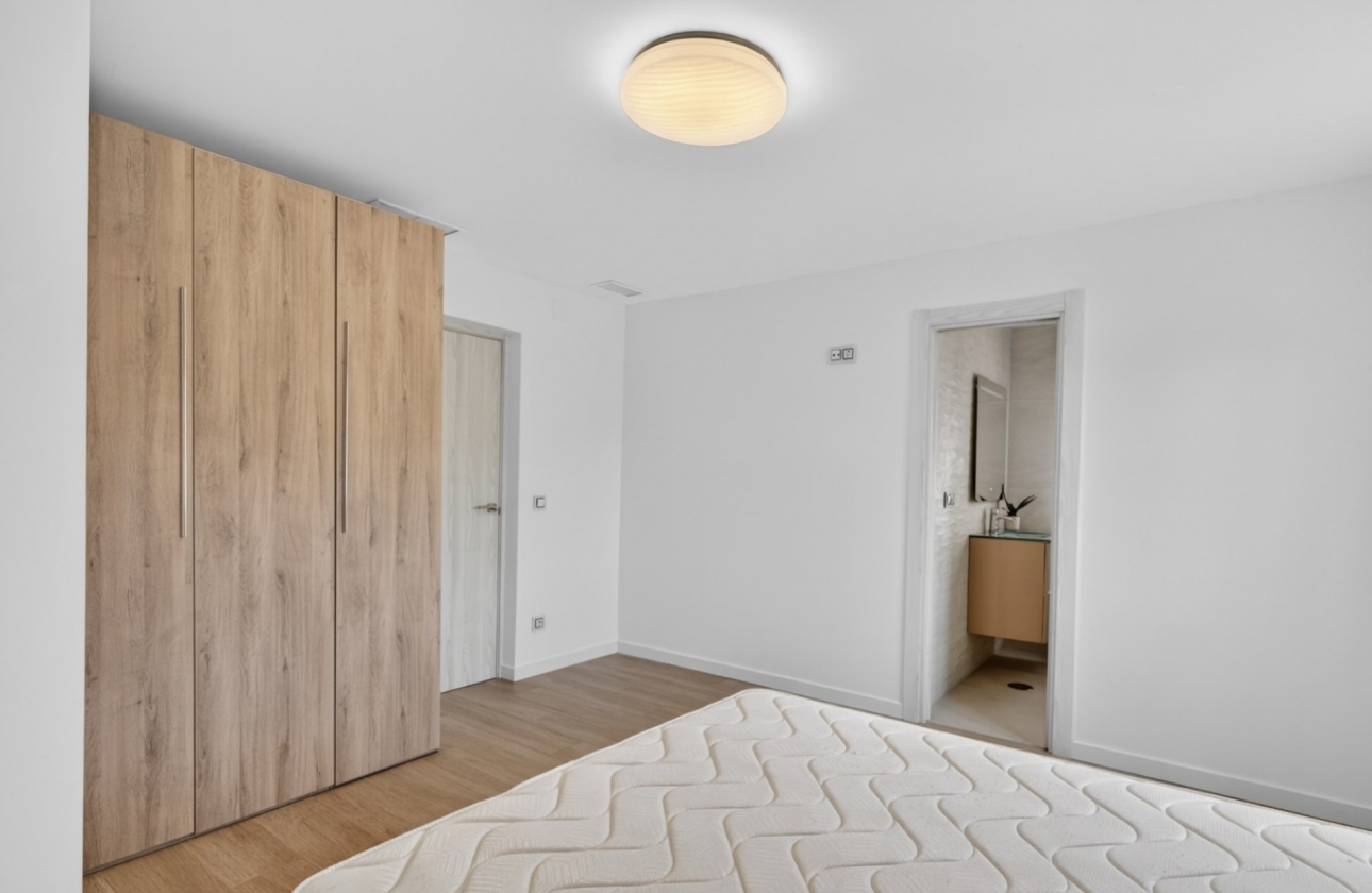 Rynek wtórny - Villa - Alicante - Rebolledo