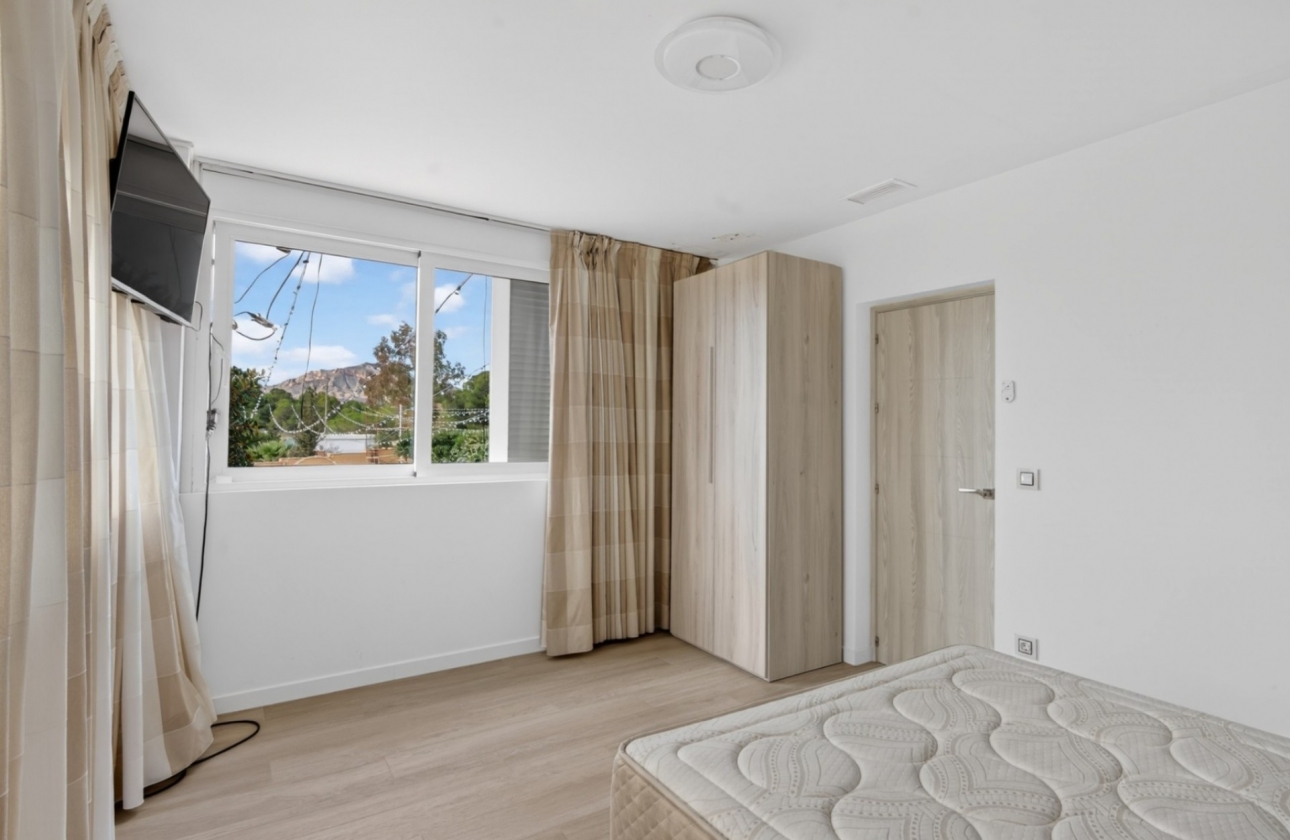 Rynek wtórny - Villa - Alicante - Rebolledo