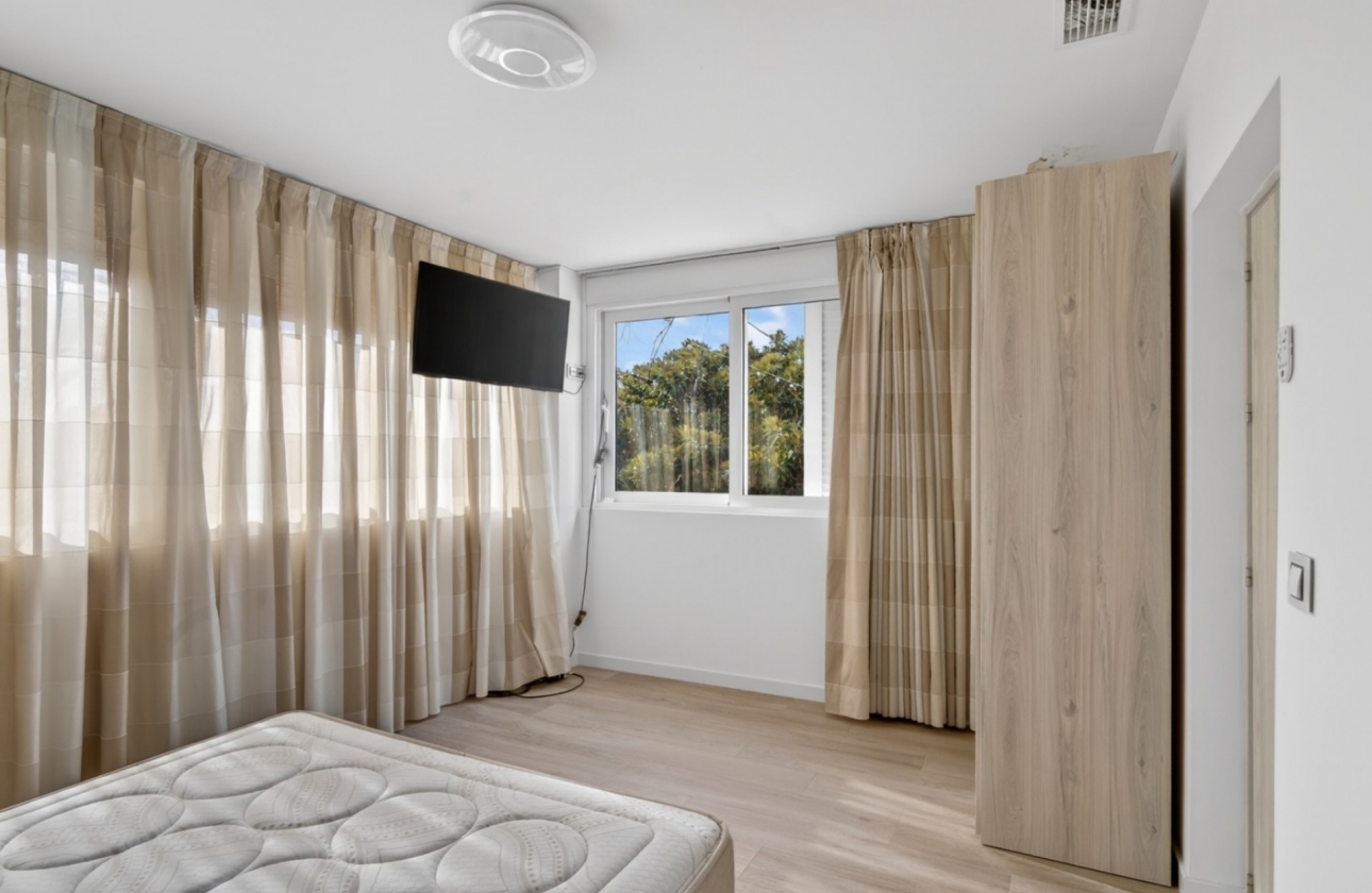 Rynek wtórny - Villa - Alicante - Rebolledo