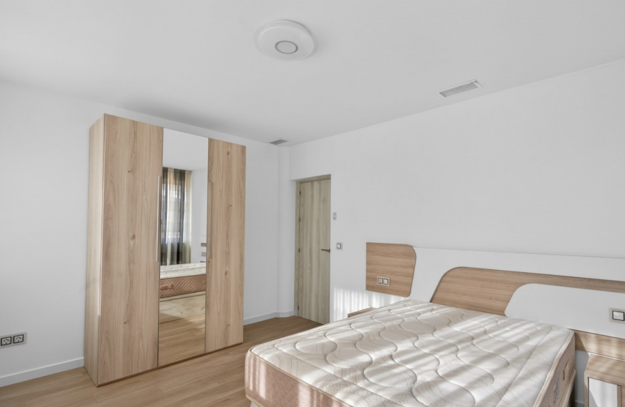 Rynek wtórny - Villa - Alicante - Rebolledo