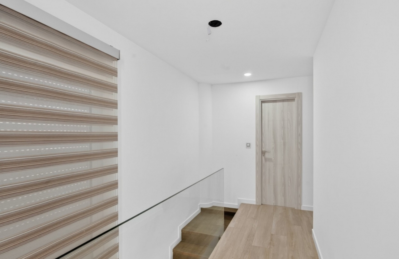 Rynek wtórny - Villa - Alicante - Rebolledo