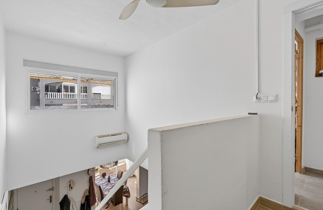 Rynek wtórny - Apartament - Torrevieja - Playa de los Locos