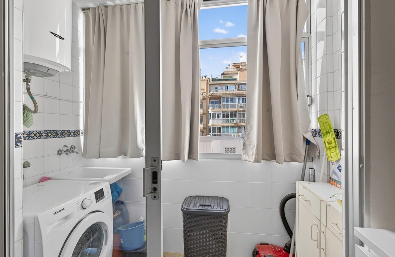 Rynek wtórny - Apartament - Torrevieja - Playa de los Locos