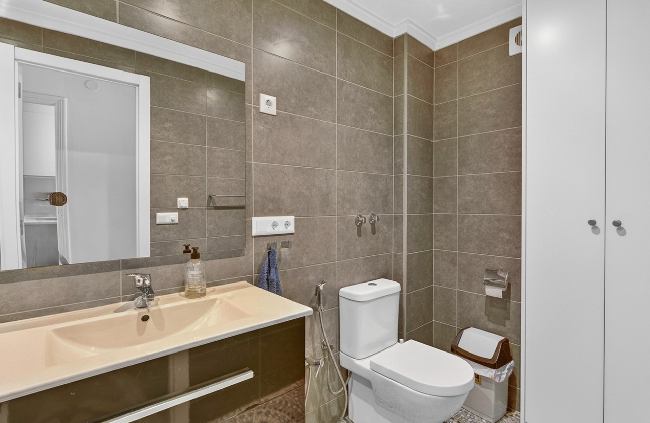 Rynek wtórny - Apartament - Torrevieja - Playa de los Locos