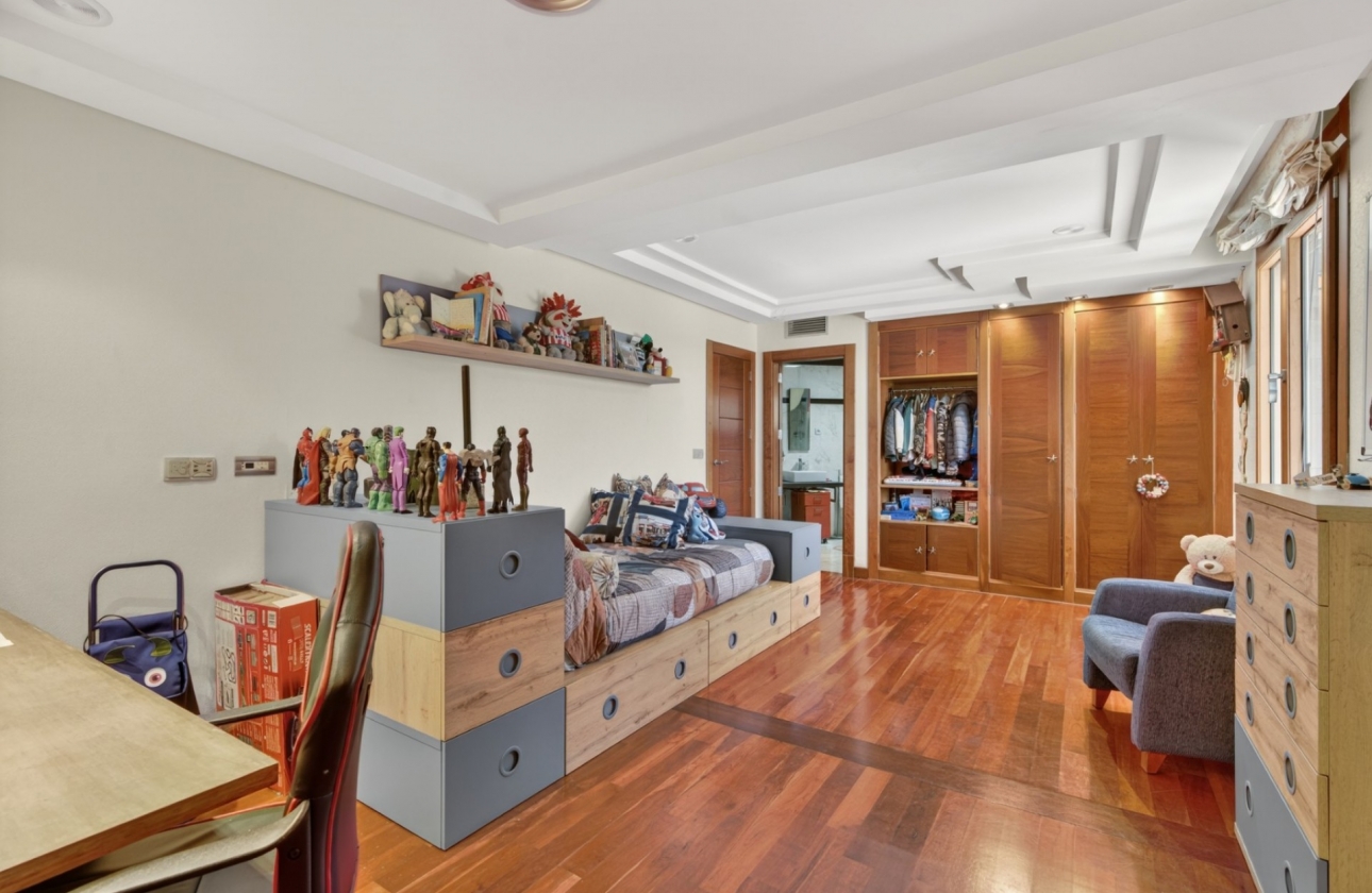 Rynek wtórny - Villa - Elche