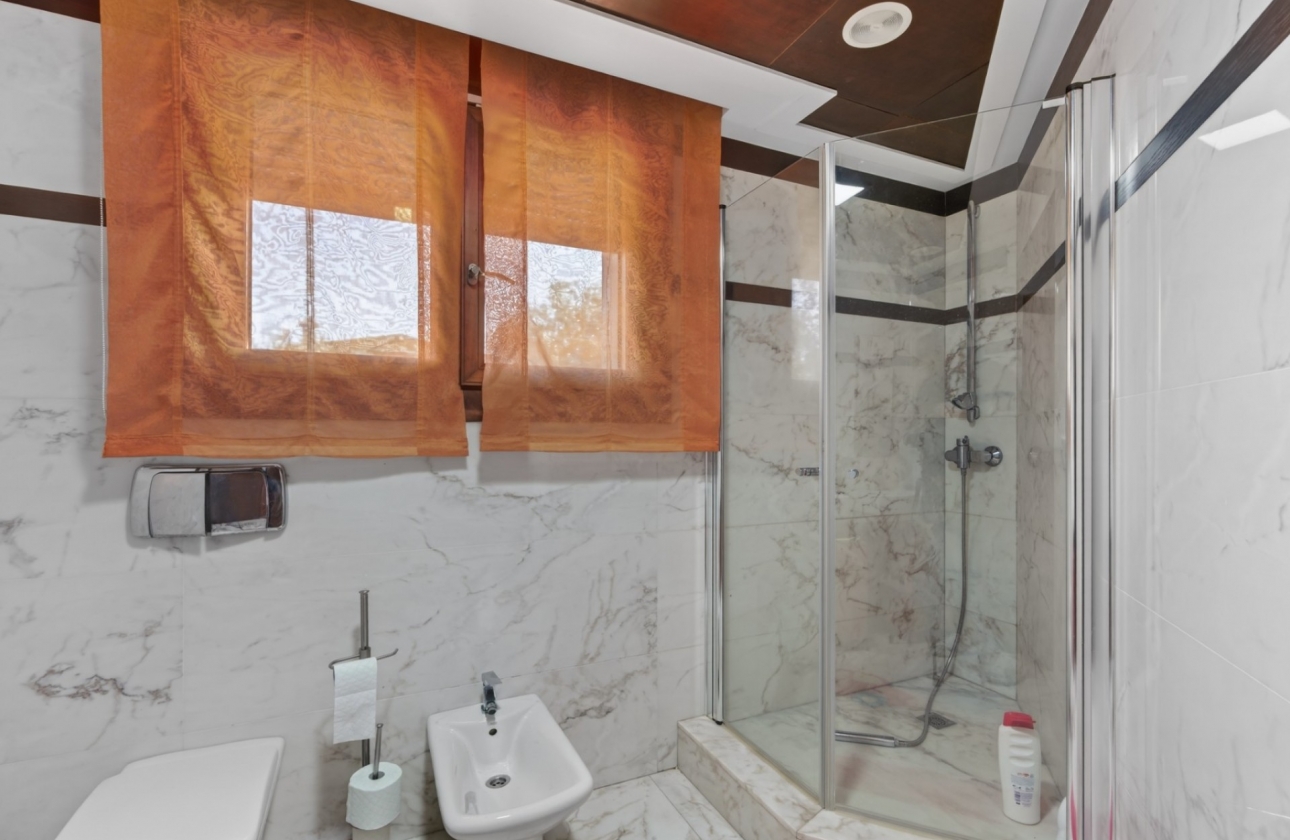 Rynek wtórny - Villa - Elche