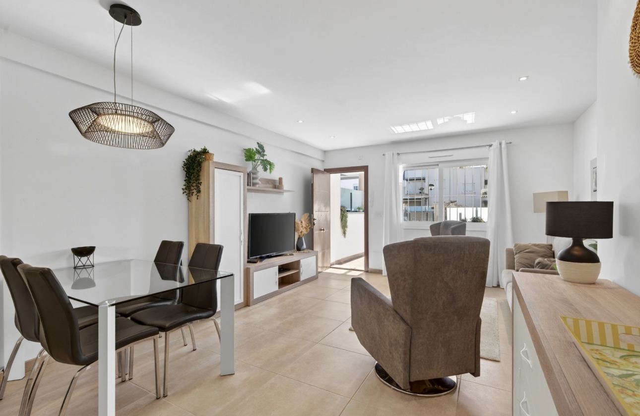 Rynek wtórny - Apartament - Torrevieja - Aguas Nuevas