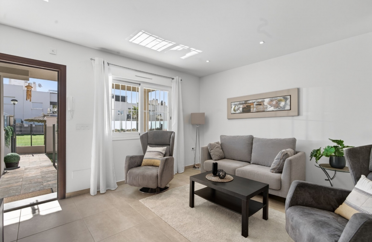 Rynek wtórny - Apartament - Torrevieja - Aguas Nuevas