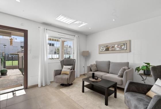 Rynek wtórny - Apartament - Torrevieja - Aguas Nuevas