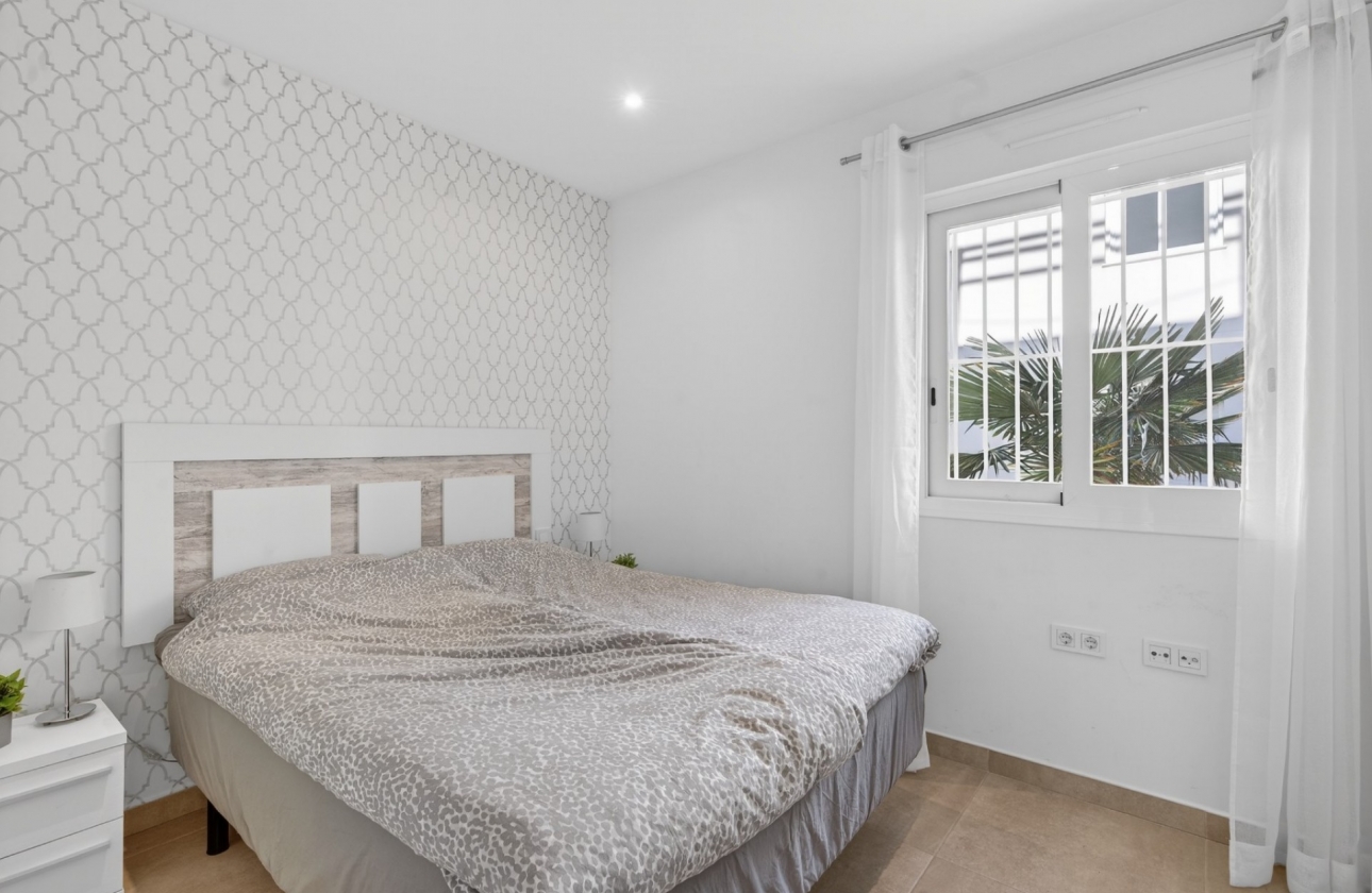 Rynek wtórny - Apartament - Torrevieja - Aguas Nuevas