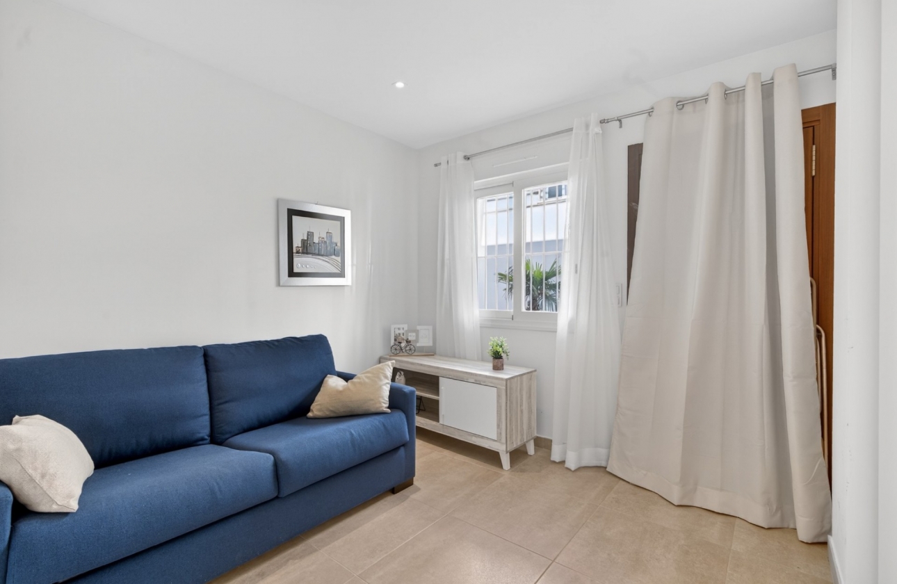 Rynek wtórny - Apartament - Torrevieja - Aguas Nuevas