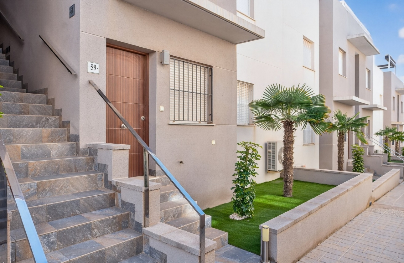 Rynek wtórny - Apartament - Torrevieja - Aguas Nuevas