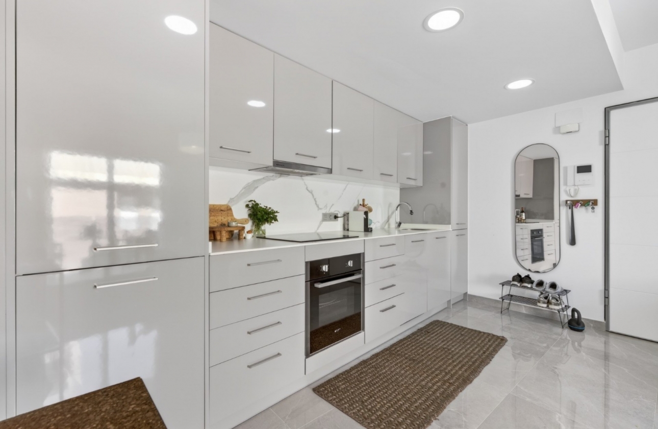 Rynek wtórny - Apartament - Torrevieja - Playa de los Locos