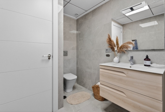 Rynek wtórny - Apartament - Torrevieja - Playa de los Locos