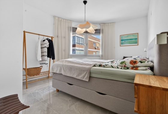 Rynek wtórny - Apartament - Torrevieja - Playa de los Locos