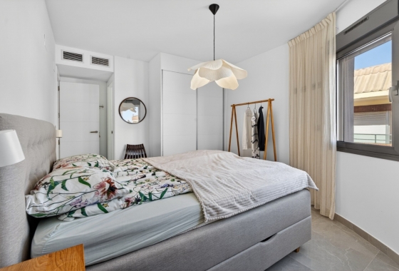 Rynek wtórny - Apartament - Torrevieja - Playa de los Locos