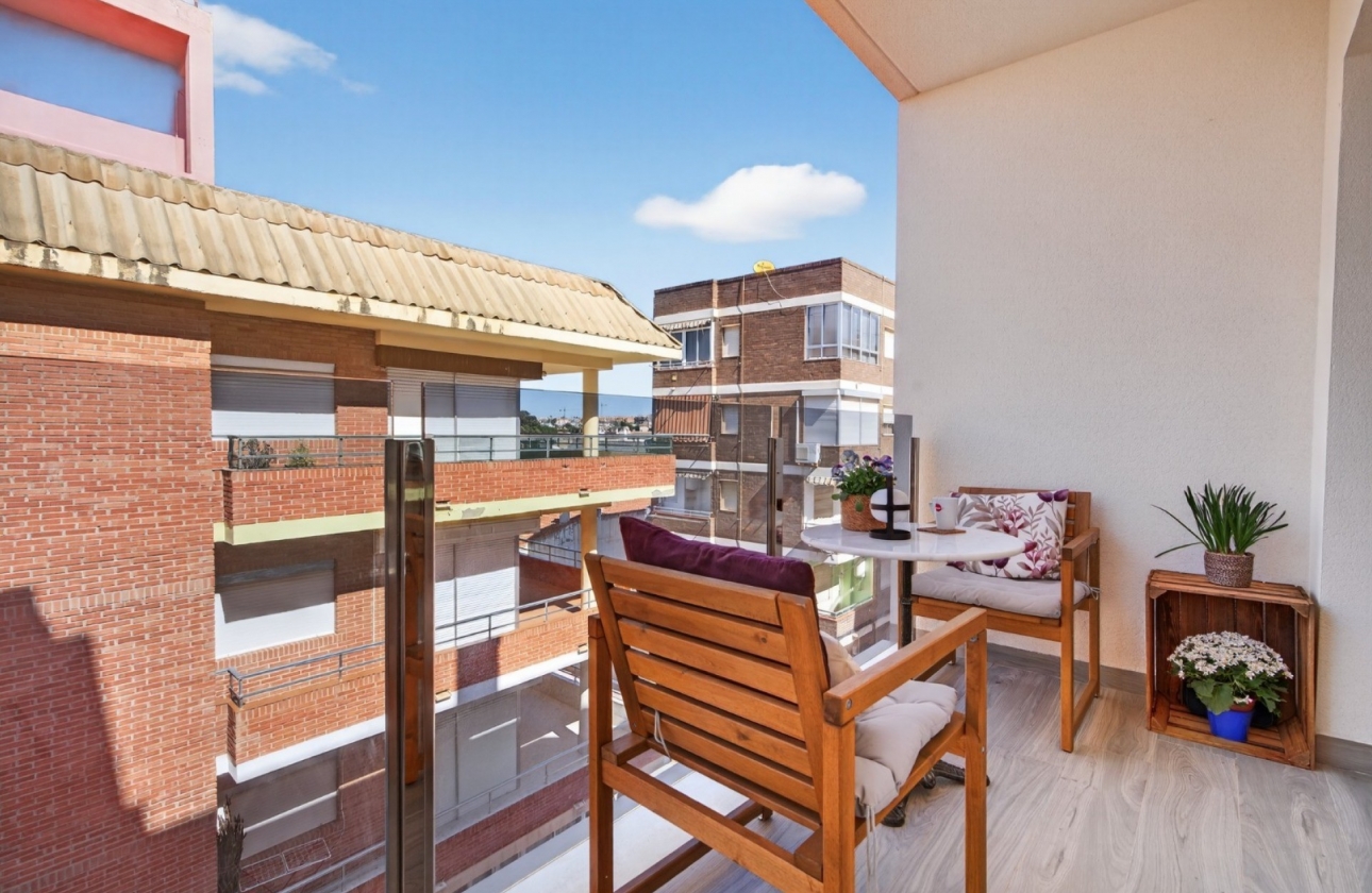 Rynek wtórny - Apartament - Torrevieja - Playa de los Locos