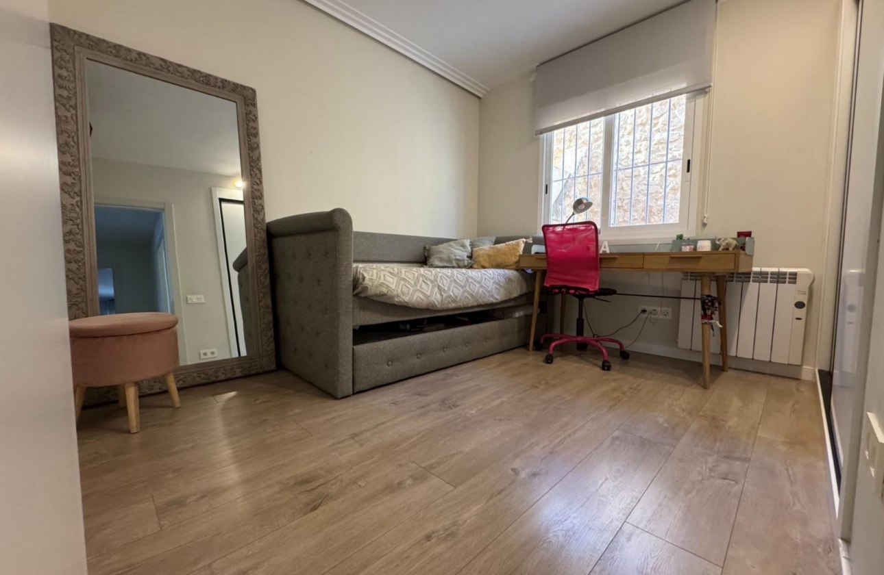 Rynek wtórny - Szeregowiec - Polop